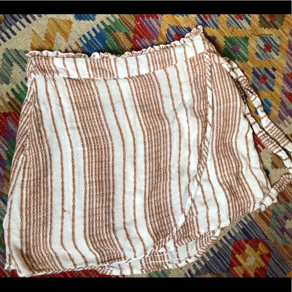 HARPER HERITAGE/ FRANCESCA’S Striped Mini Skirt